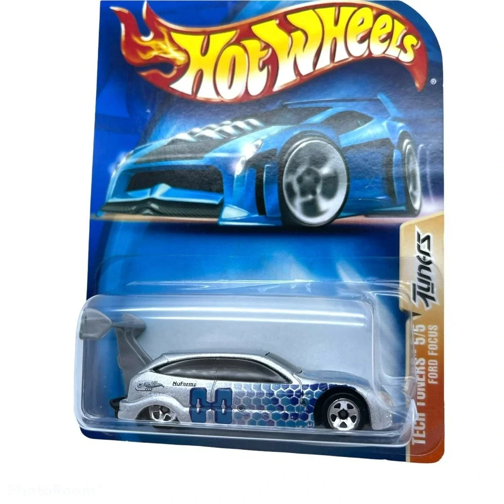 Hot Wheels Tech Tuners‎ Ford Focus Sports Car Diecast 1/64 Collector #104 5/5